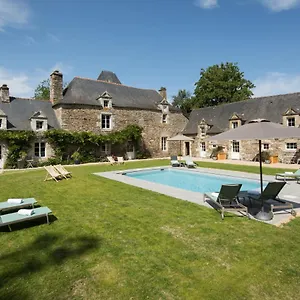 Manoir Du Vau D Arz Et D Hotes Avec Piscine Malansac