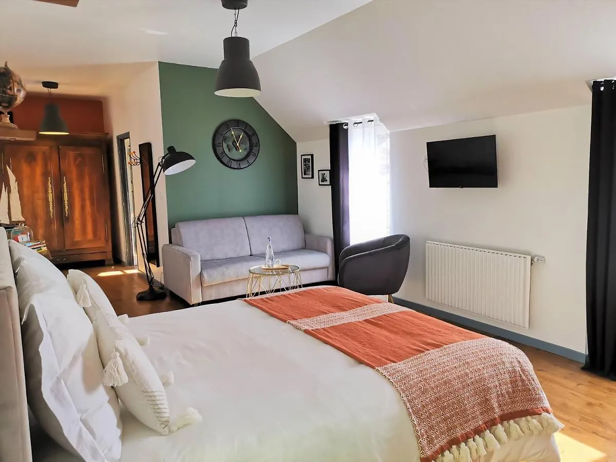 Guest house La Recreation - Chambres Et Appartements Chatelaudren France