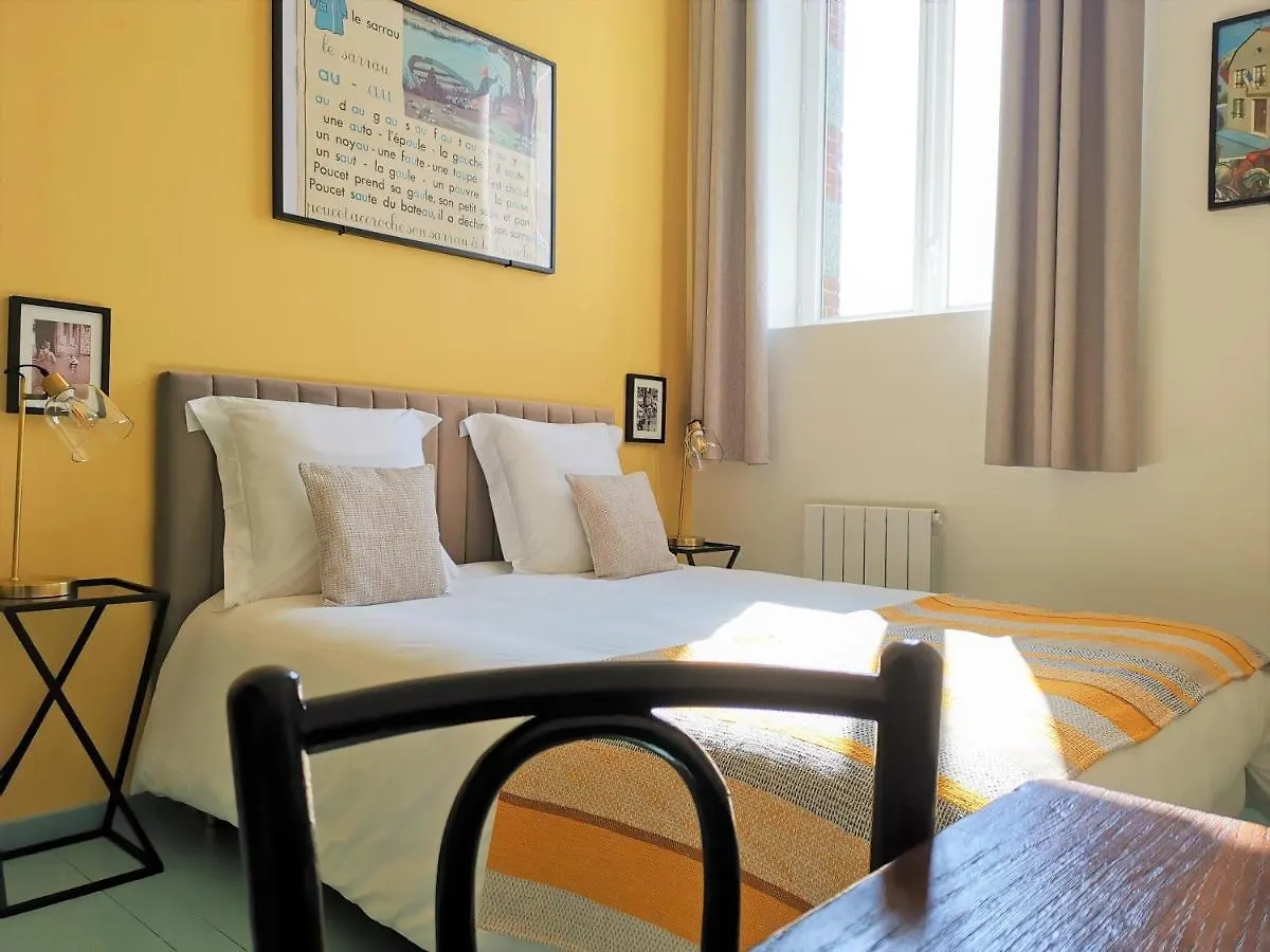 La Recreation - Chambres Et Appartements Chatelaudren Guest house