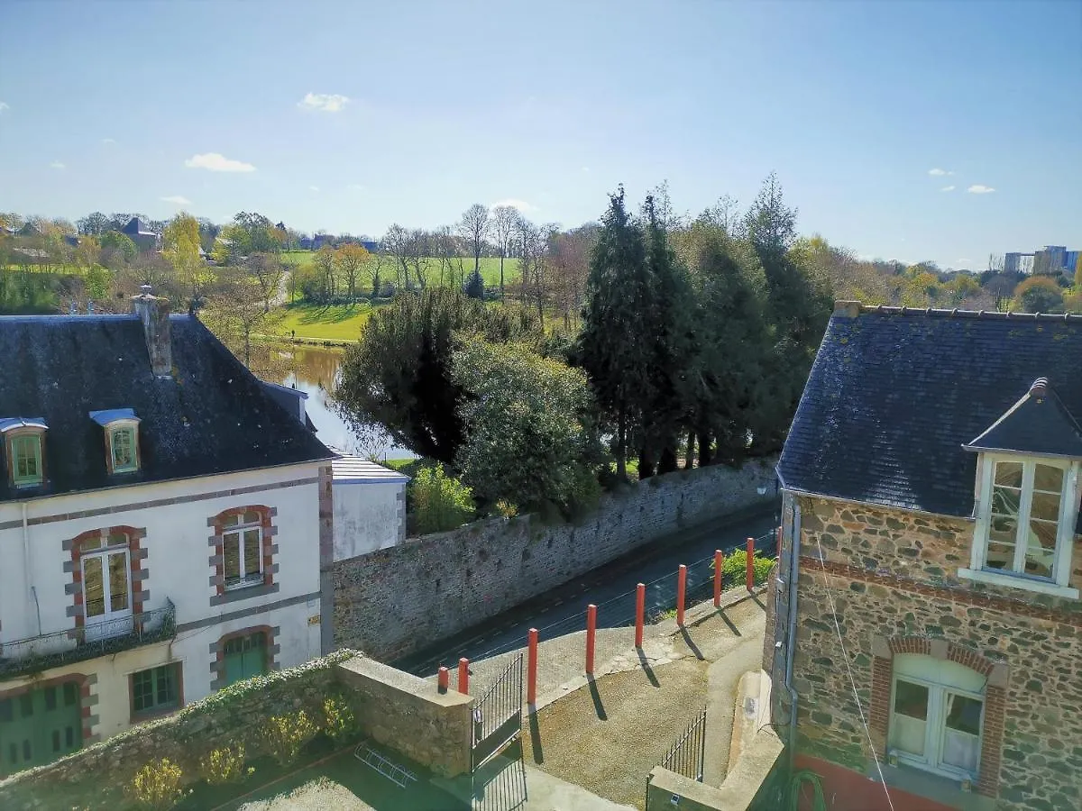 Guest house La Recreation - Chambres Et Appartements Chatelaudren France