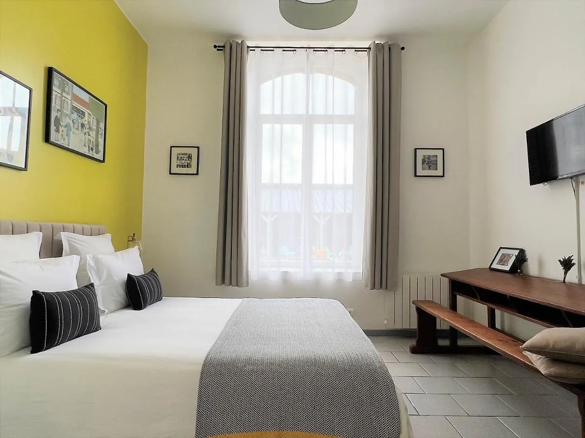 Guest house La Recreation - Chambres Et Appartements Chatelaudren France